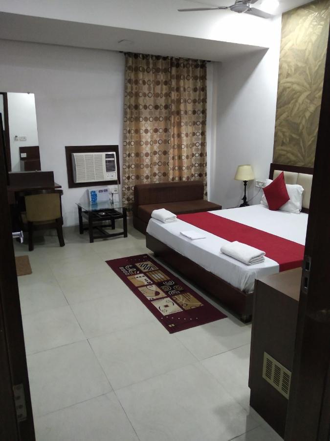 Hotel Popular Amritsar Extérieur photo